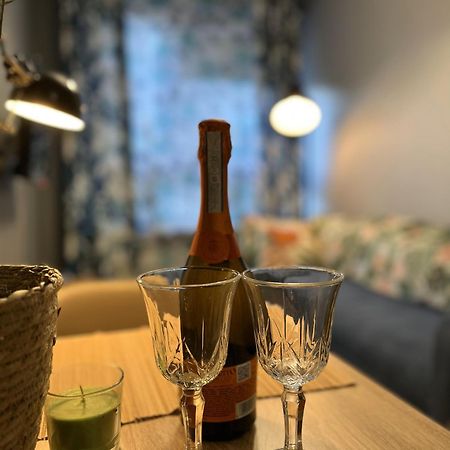 Apartment Metro Slodowiec Free Parking Warszawa Eksteriør bilde